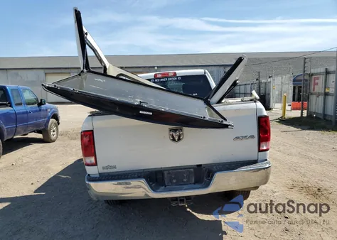 2023 Ram 1500 Classic Tradesman из США, поврежденный, VIN 3C6RR7KGXPG572352